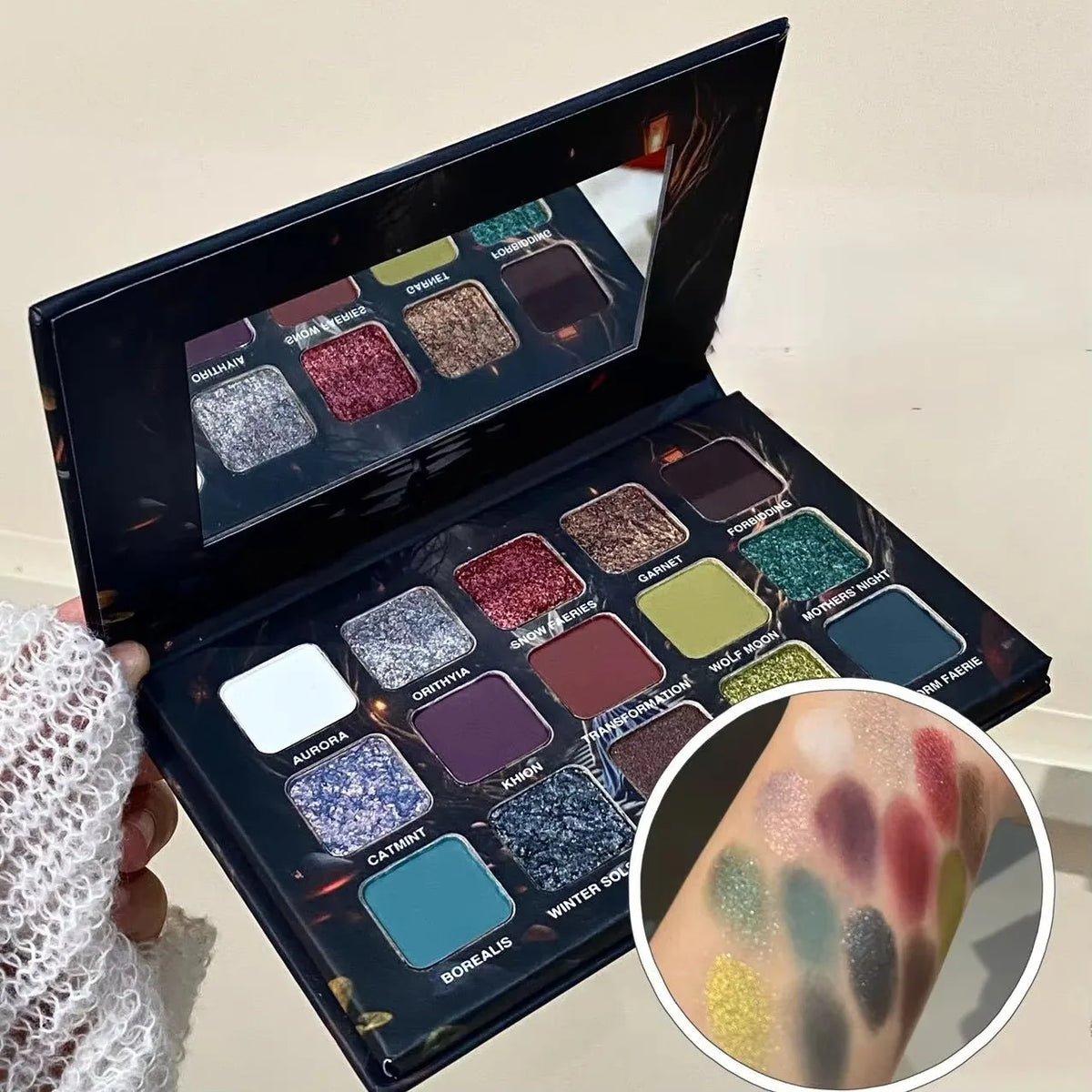 Paleta de Sombras Gótica 15 Colores Halloween
